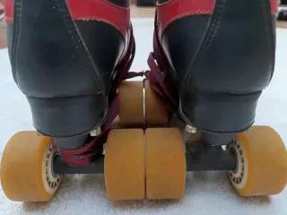 Patines Hockey Reno Negros y Rojos