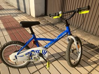 Bicicleta infantil azul