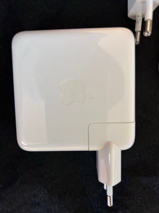 Cargador Apple MacBook 61W USB-C A1947