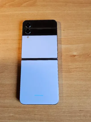 Samsung Z Flip 4 256GB LEGGI DESCRIZIONE