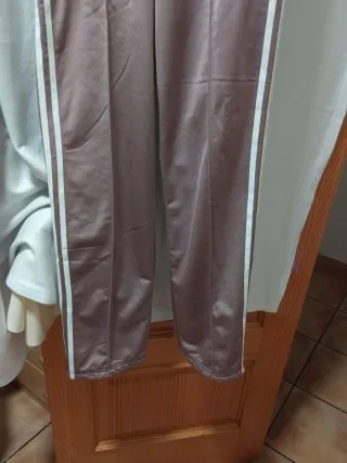 Pantalón chándal Adidas rosa