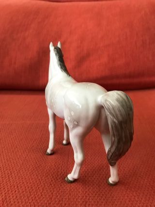 Caballo porcelana estilo Beswick