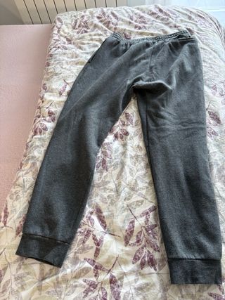 Pantalón deportivo Adidas gris talla M