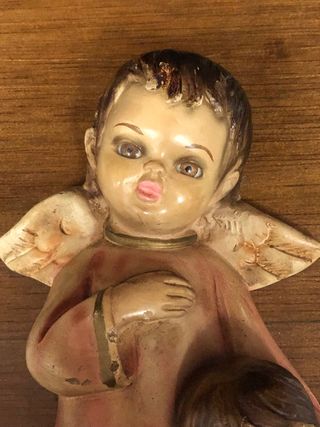 Figura Ángel y Niño sobre madera de poliester