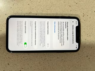 2 iPhone 11 Apple Nero e Verde