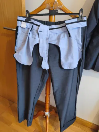 Traje Dustin azul y negro T.54