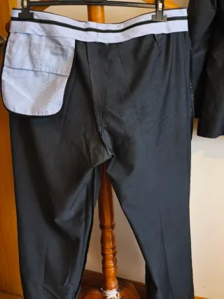 Traje Dustin azul y negro T.54