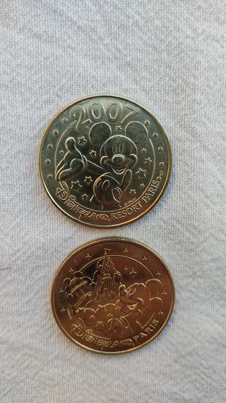 Lote Monedas N° 12 y 24 original Disneyland París