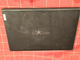 Portátil Lenovo 11.6 Intel Windows 11 sin disco