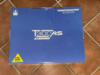 Thrustmaster T300RS Volante y Pedales