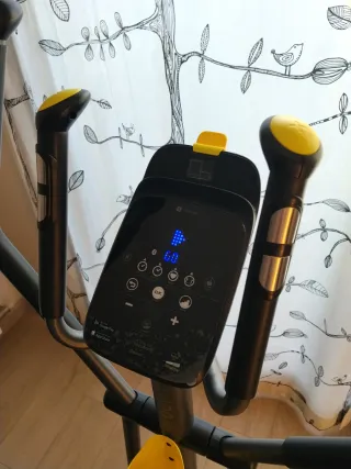 Elíptica Domyos 500 Negro y Amarillo