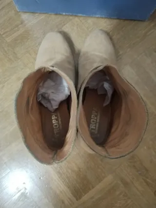 Botines TROPPA tacón interior beige/marrón