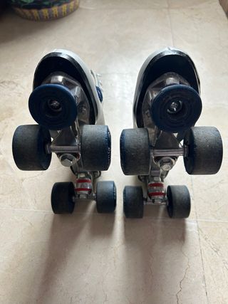 Patines de 4 ruedas blancos
