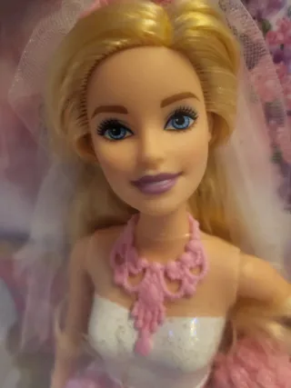 Barbie Sposa con Bouquet Mattel