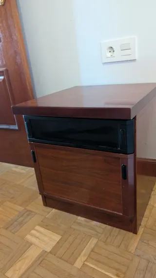 Dos mesitas de noche dormitorio