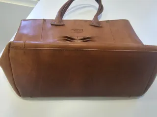 Bolso Hakei de cuero marrón