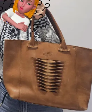 Bolso Hakei de cuero marrón