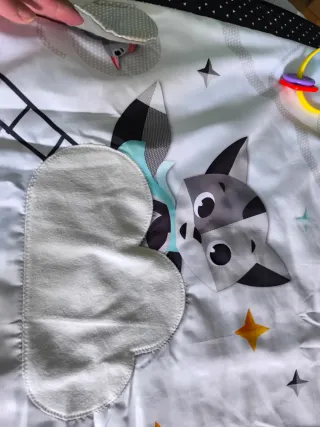 Alfombra de juegos para bebé Tiny Love