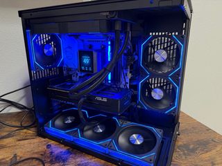 Pc gaming RTX5060+RYZEN 5 7500f NUEVO