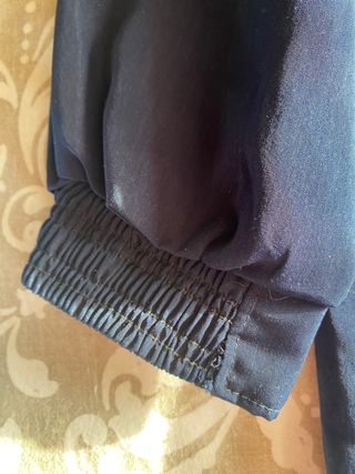 Parka ligera y camisa T 54 con regalo pijama corto