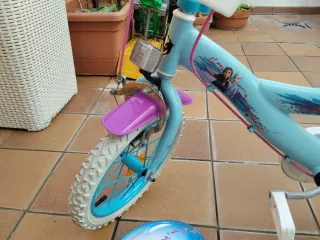 Bicicleta Frozen niña + Casco y Rodilleras
