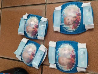 Bicicleta Frozen niña + Casco y Rodilleras