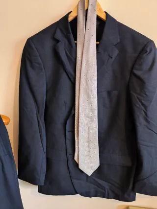 Traje azul Dustin T.58