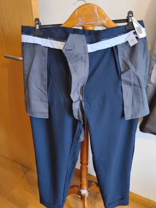 Traje azul Dustin T.58