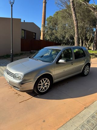 Volkswagen Golf 2000