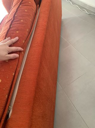 Sofá 3 plazas   + cojines regalo (urge vender)
