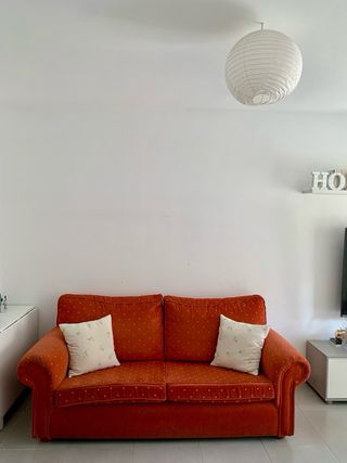 Sofá 3 plazas   + cojines regalo (urge vender)