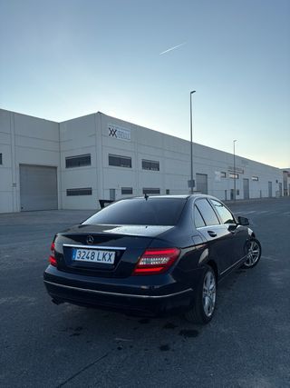 Mercedes-Benz Clase C 2011