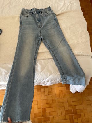 Pantalón vaquero Stradivarius azul