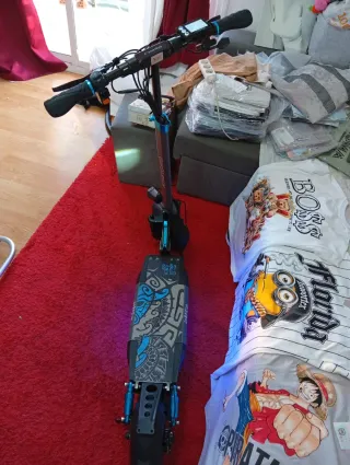 Patinete Smartgyro gris con luces LED