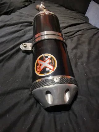 Escape IXIL XTREM 50th Anniversary Suzuki GSX R600