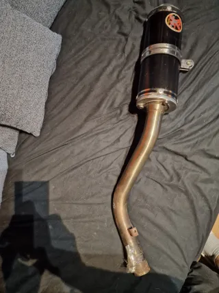 Escape IXIL XTREM 50th Anniversary Suzuki GSX R600