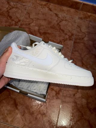 Nike Air Force 1 Valentine's Day Oro Blanco