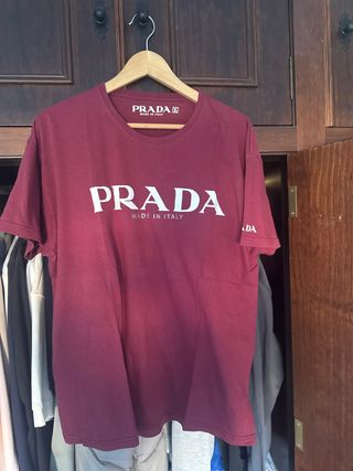 Camiseta Prada Talla XL Made in Italy replica