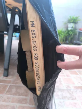 Puerta corredera de madera