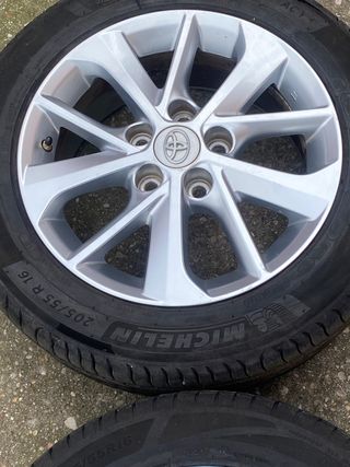 Llantas Toyota Auris Corolla 2016
