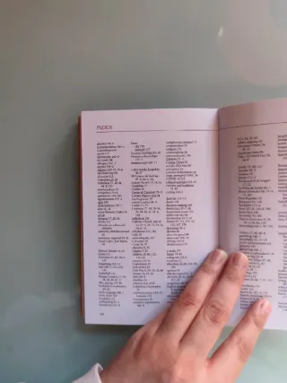 Spain "the essential guide to customs & culture"