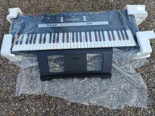 Teclado Yamaha PSR-E243 Nuevo