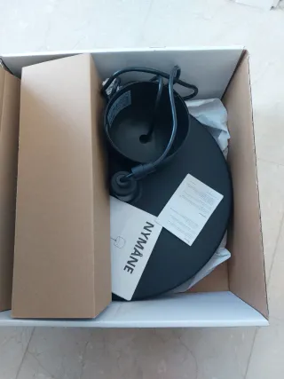 Lámpara de techo IKEA NYMÅNE negra