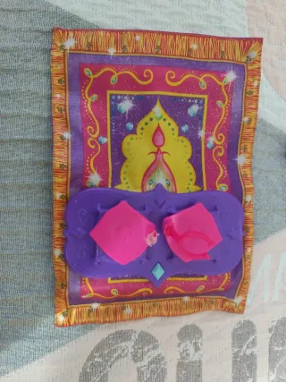 Muñecas Shimmer y Shine con alfombra