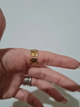 Anello oro effetto martellato misura regolabile