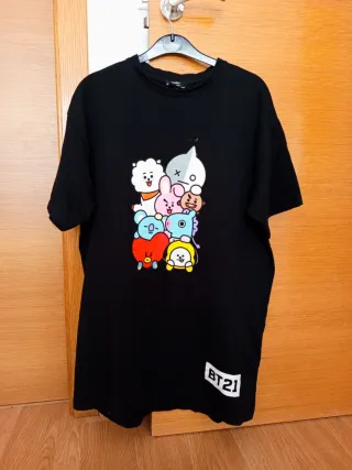 Camiseta Bershka BT21 Talla M