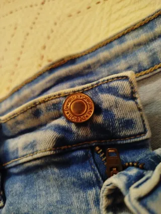 Jeans strappati blu donna Bershka