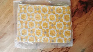 Neceser/Bolso de mano con estampado geométrico