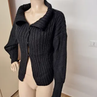 Cardigan donna nero con bottoni automatici
