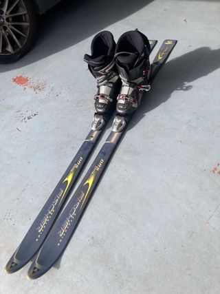 Botas y esquís Fischer